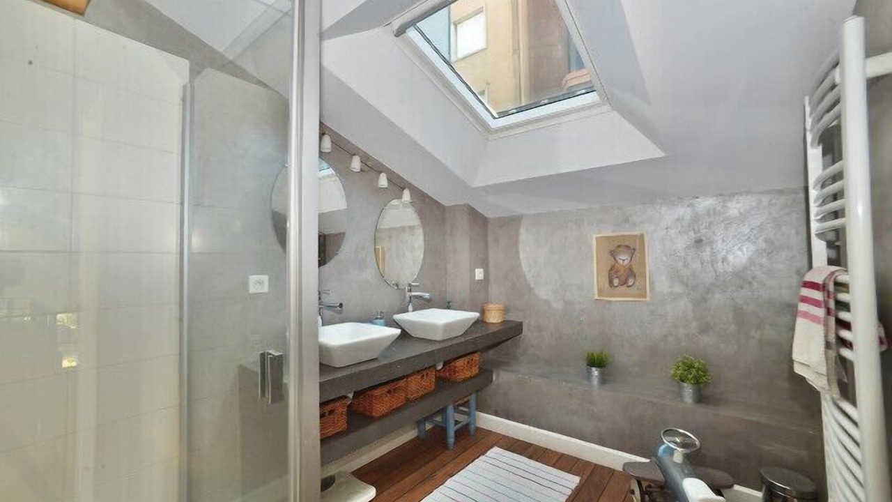 Photo of Bathroom in Saint - Aubin - Dupuy