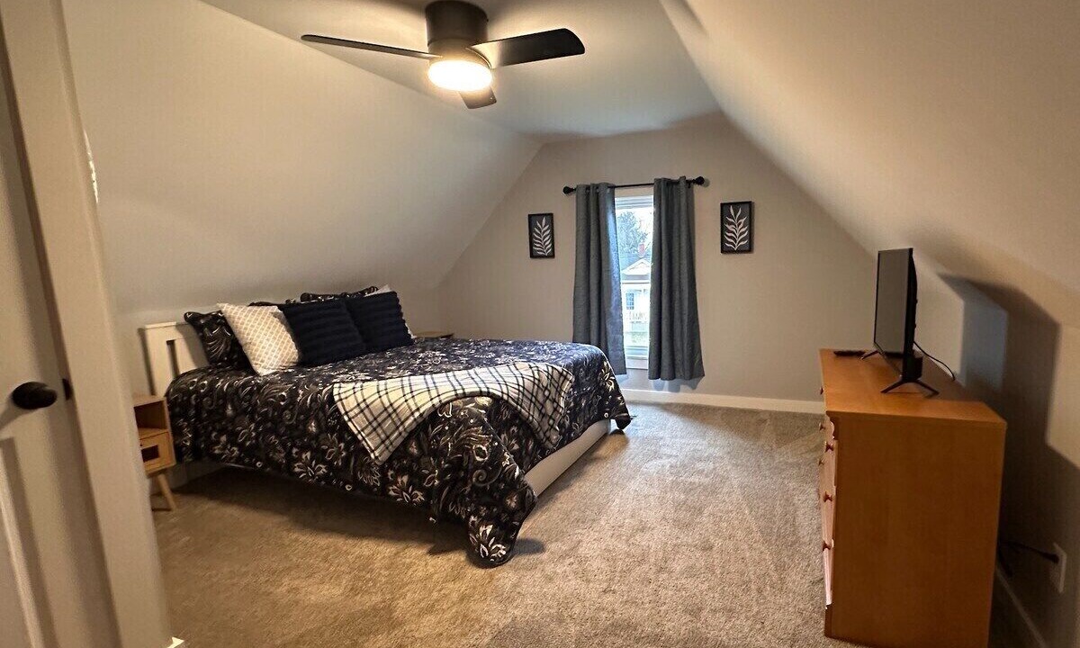 Photo of Bedroom in Coshocton