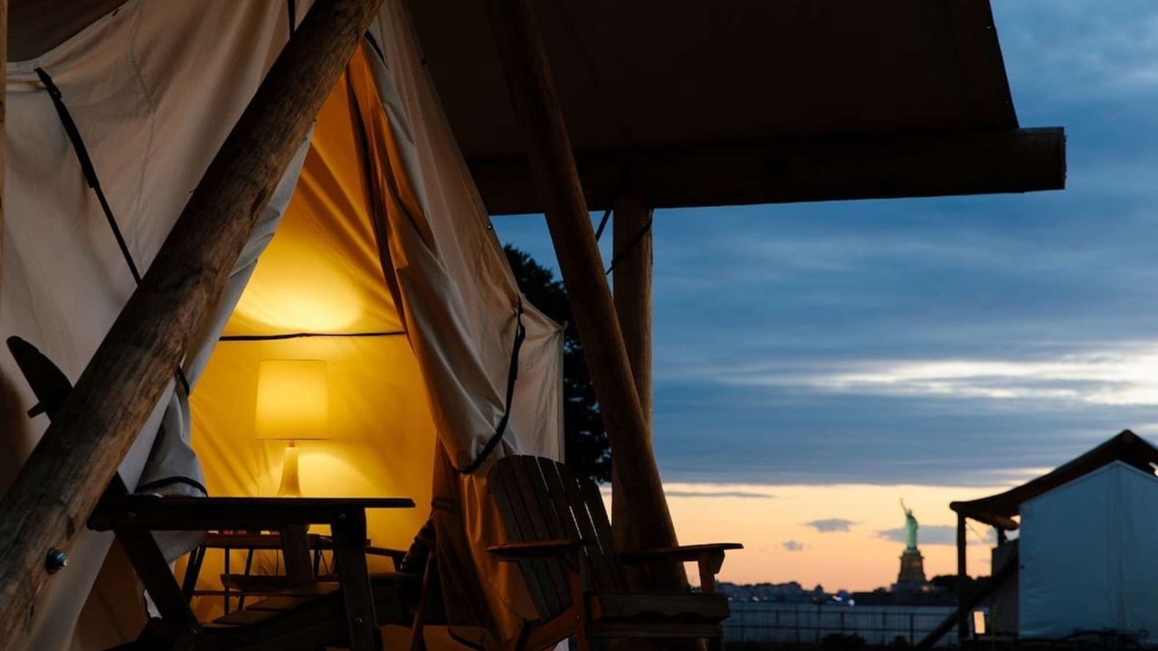 Photo of Others in Manhattan