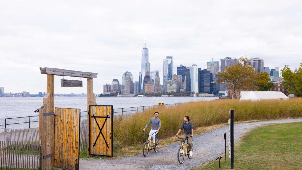 Photo of Others in Manhattan