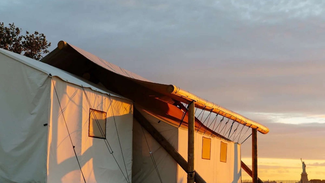 Photo of Others in Manhattan