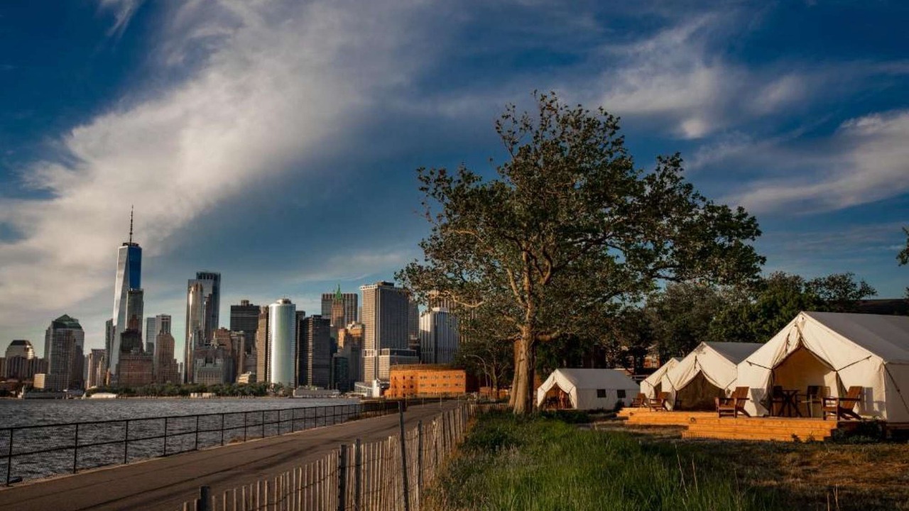 Photo of Others in Manhattan