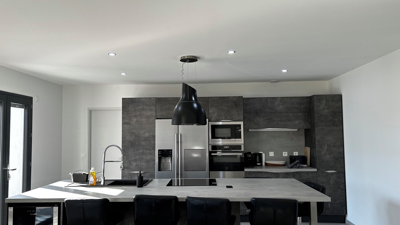 Photo of Kitchen in Servian