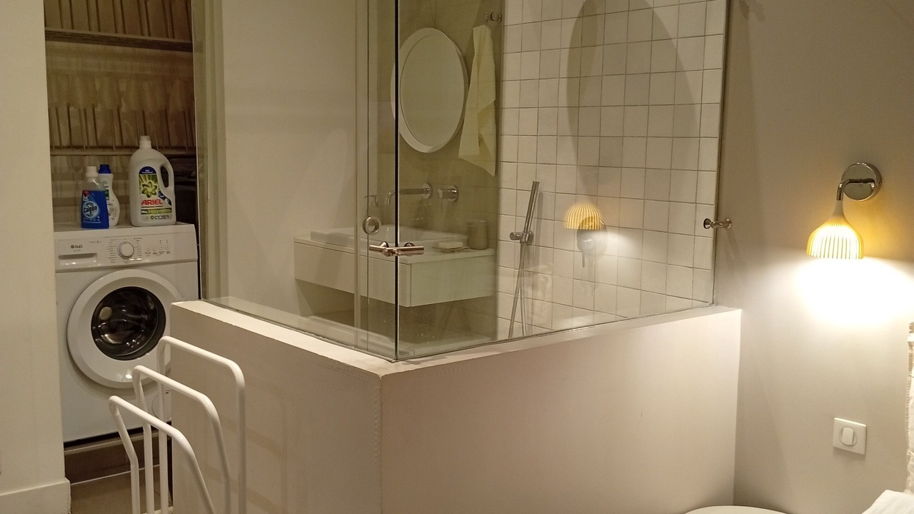 Photo of Bathroom in Gambetta