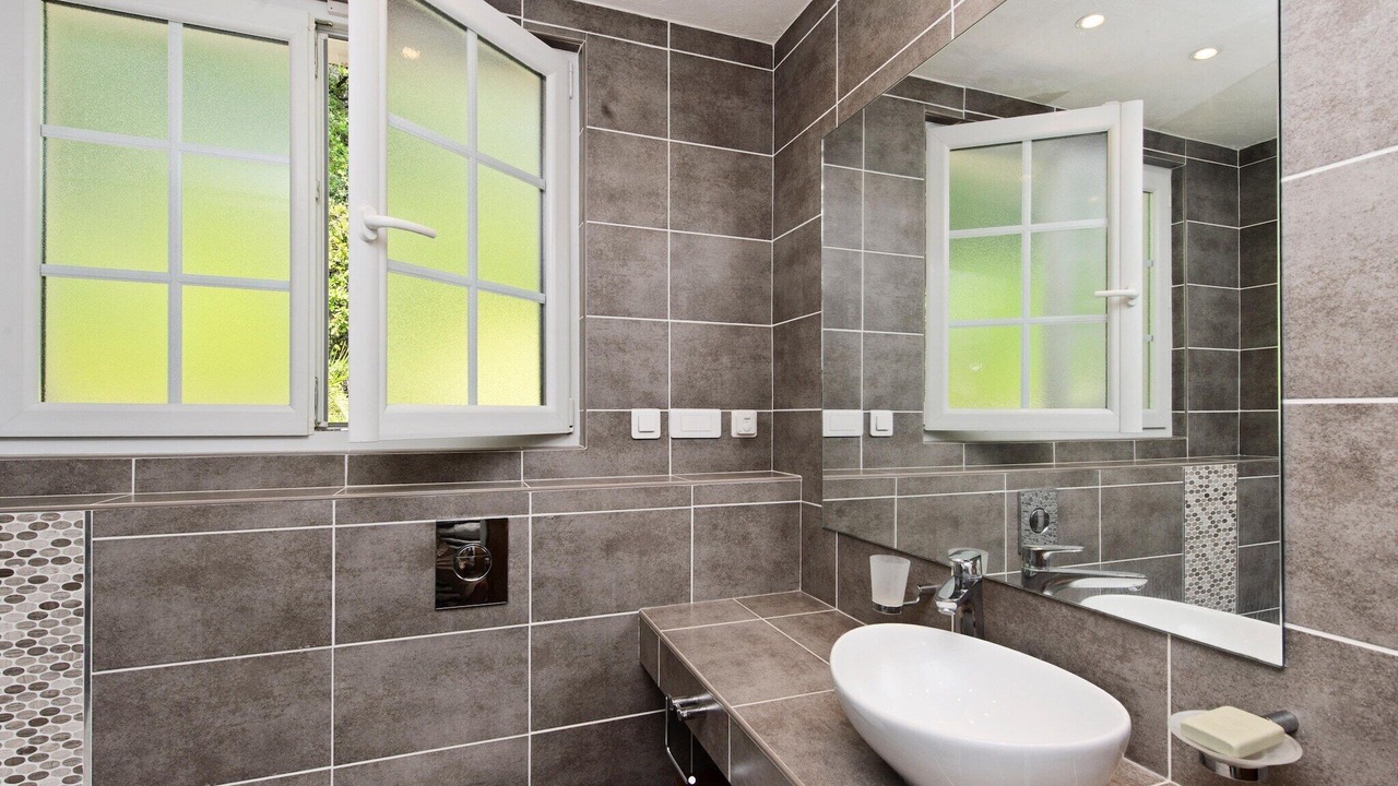 Photo of Bathroom in Flayosc