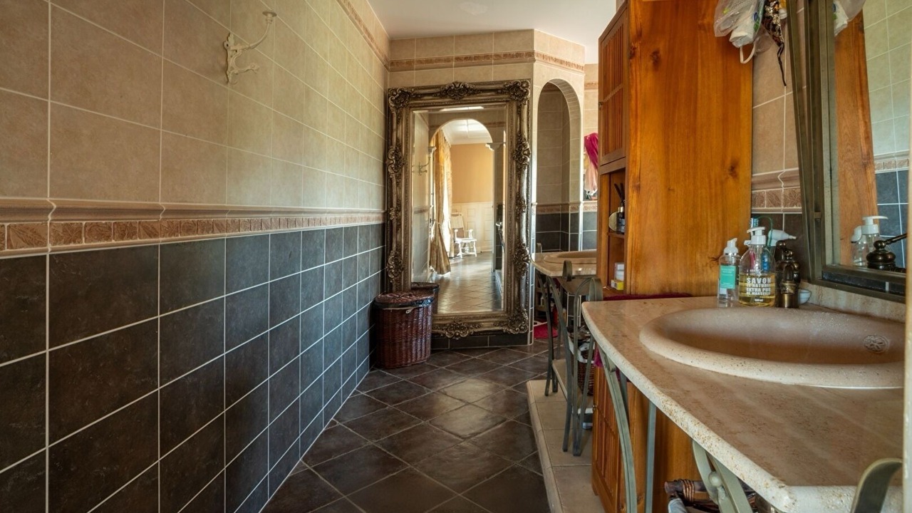 Photo of Bathroom in Saint-Jean-le-Centenier