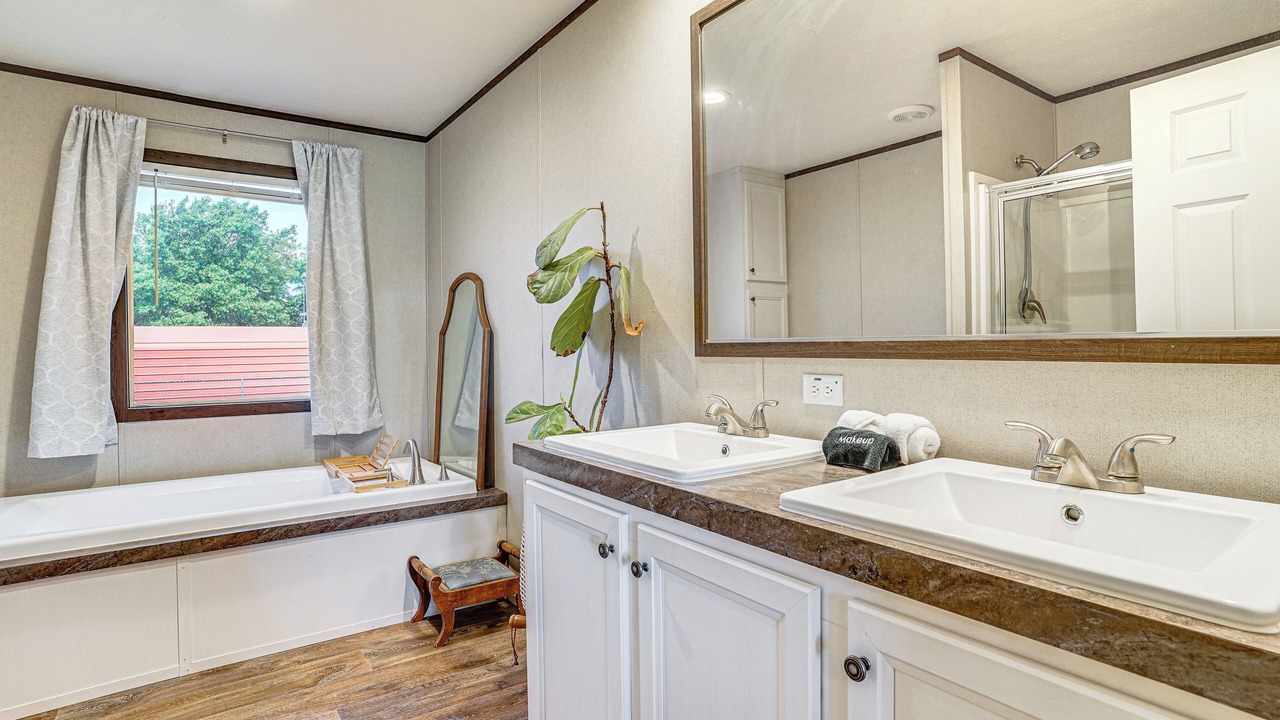 Photo of Bathroom in Graford