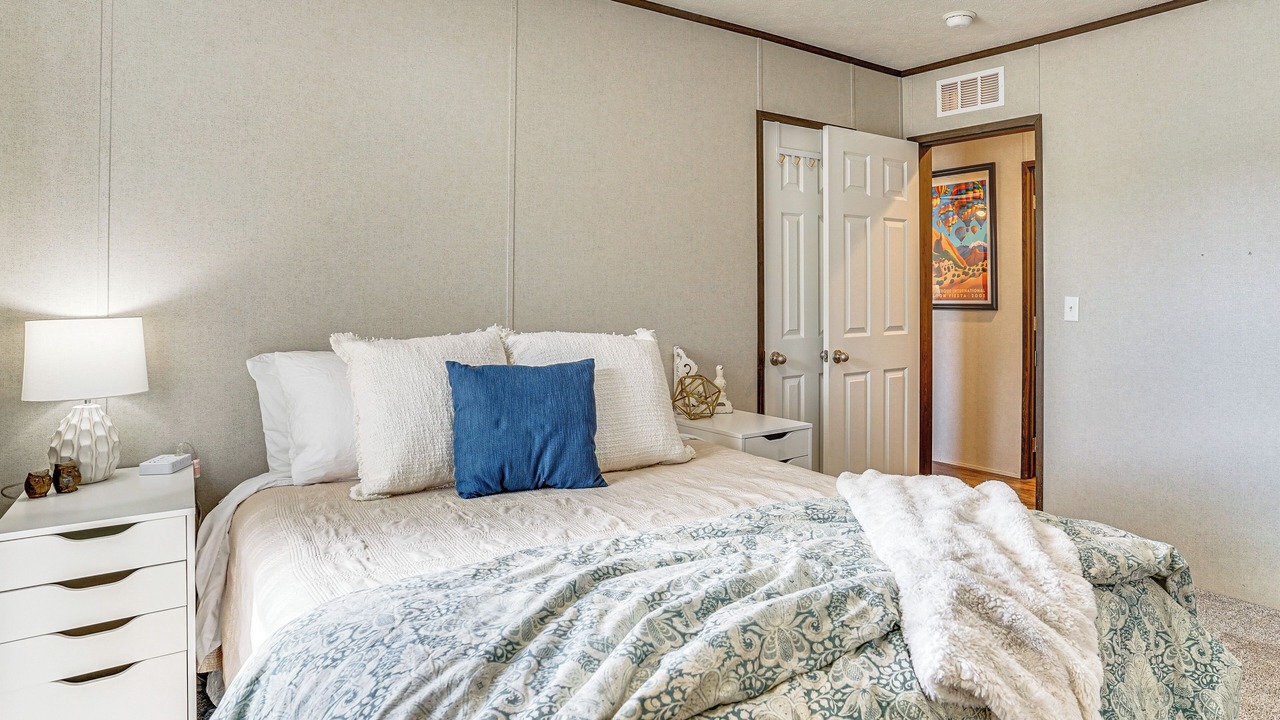 Photo of Bedroom in Graford