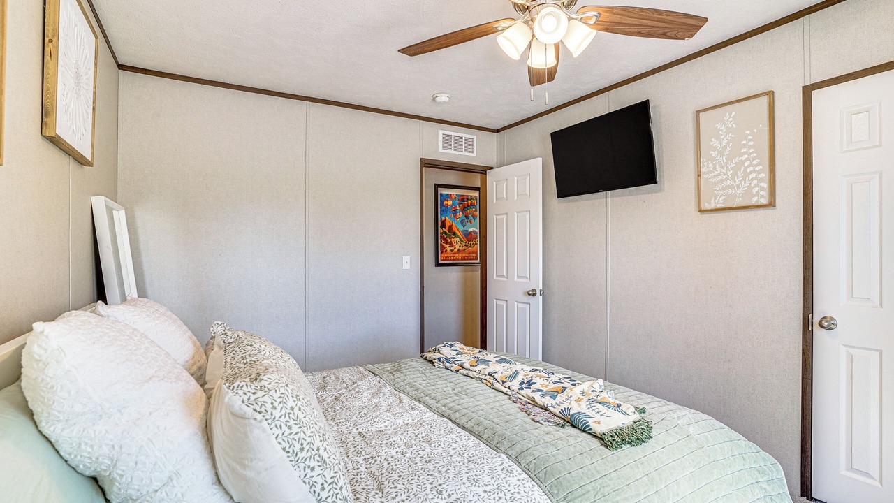 Photo of Bedroom in Graford