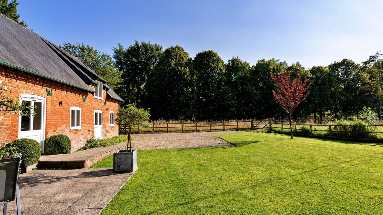 Photo of Others in Freefolk