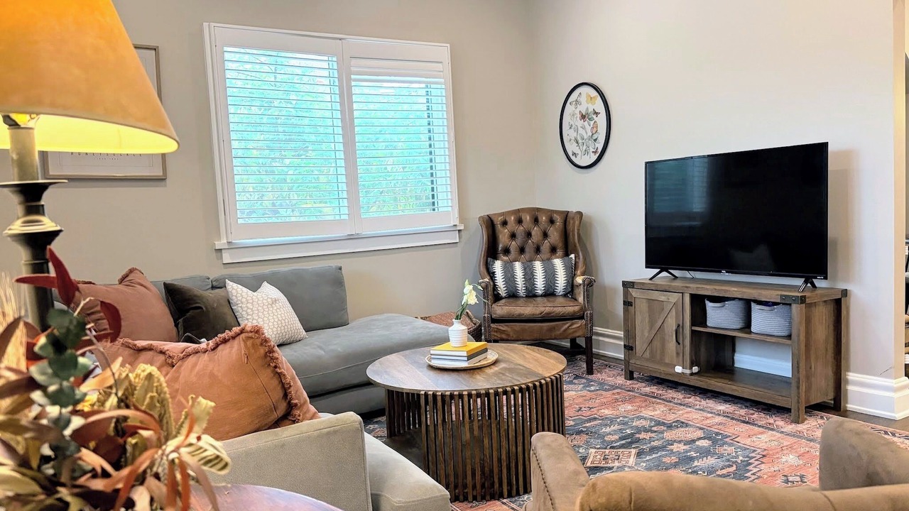 Photo of Livingroom in East Hollywood