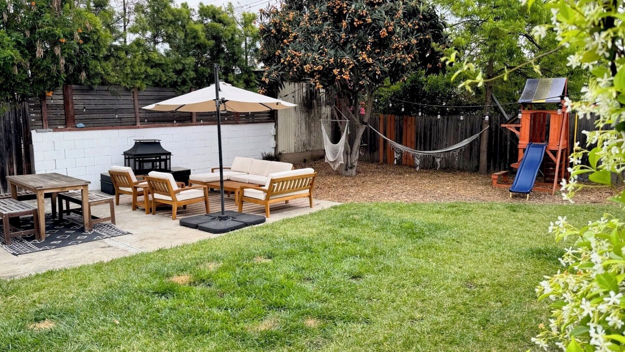 Photo of Outdoor in East Hollywood
