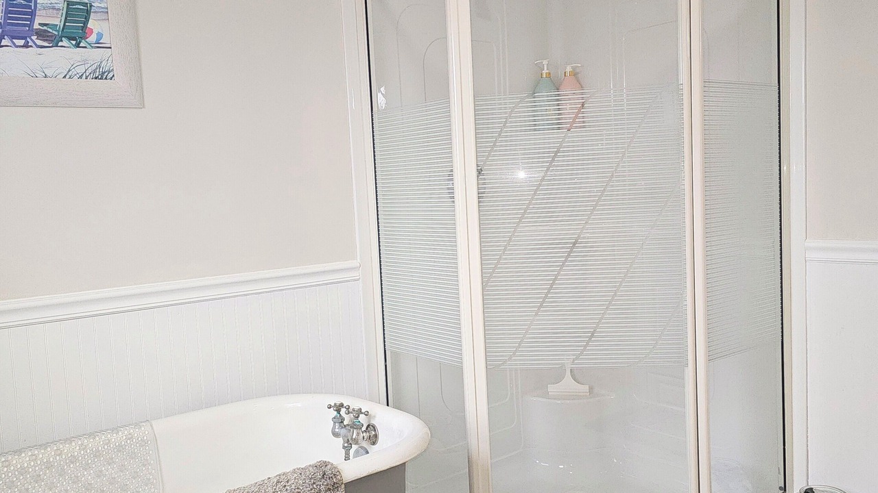 Photo of Bathroom in Nail Pond
