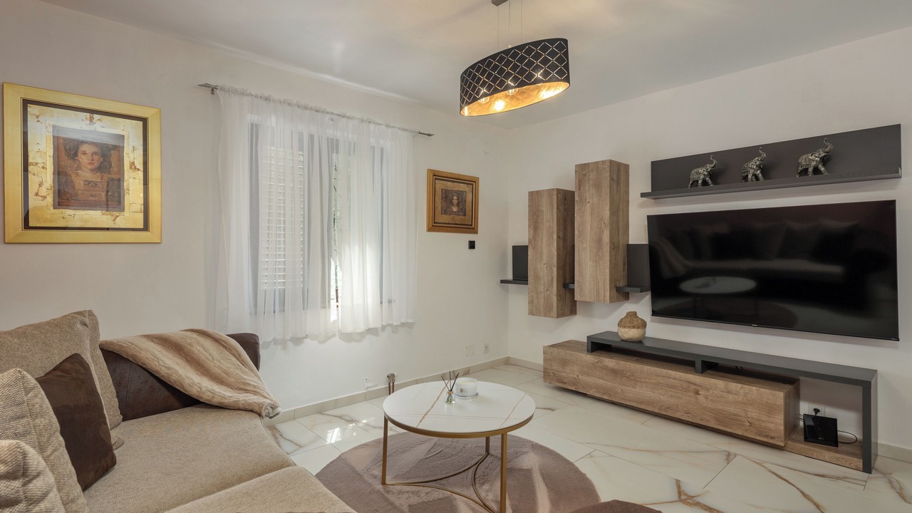Photo of Livingroom in Smrika