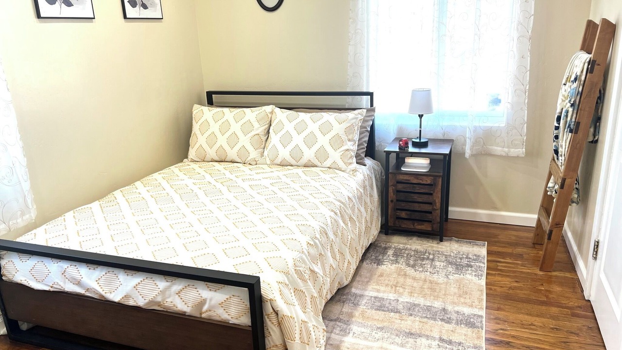 Photo of Bedroom in Mesilla Park