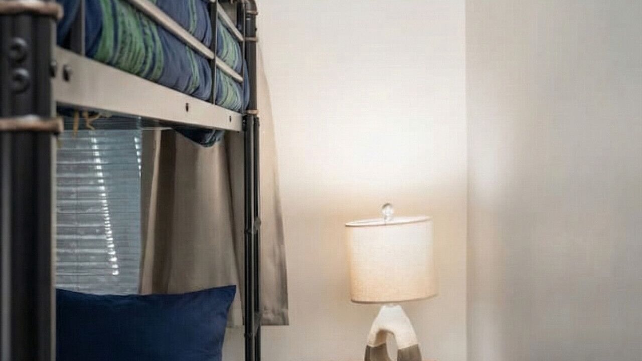 Photo of Bedroom in East Garfield Park