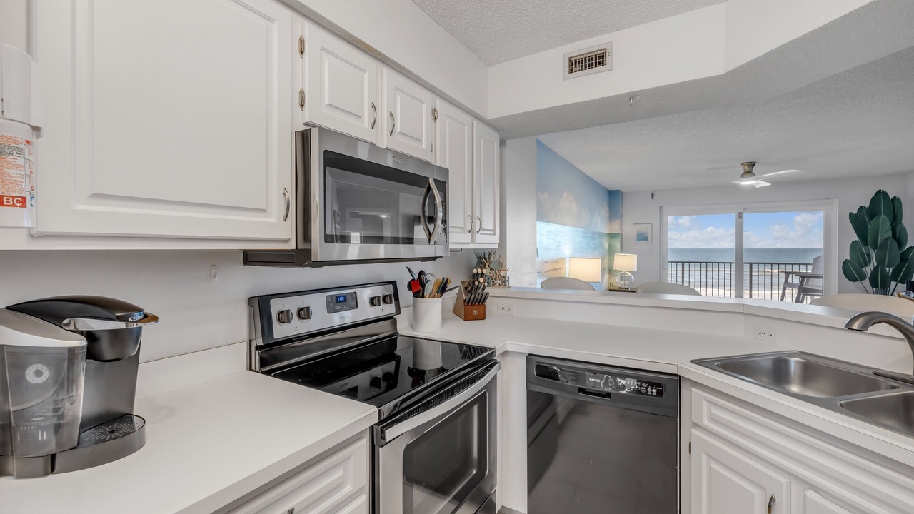 Photo of Kitchen in Seawinds Condo