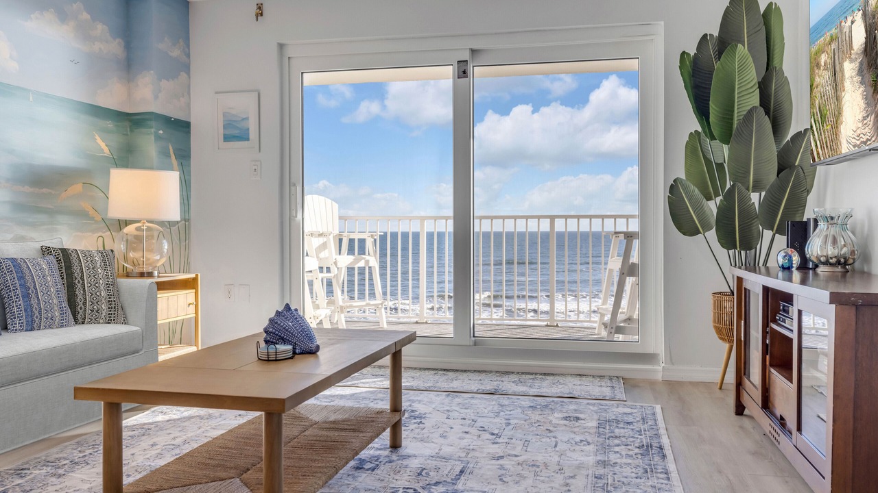 Photo of Livingroom in Seawinds Condo