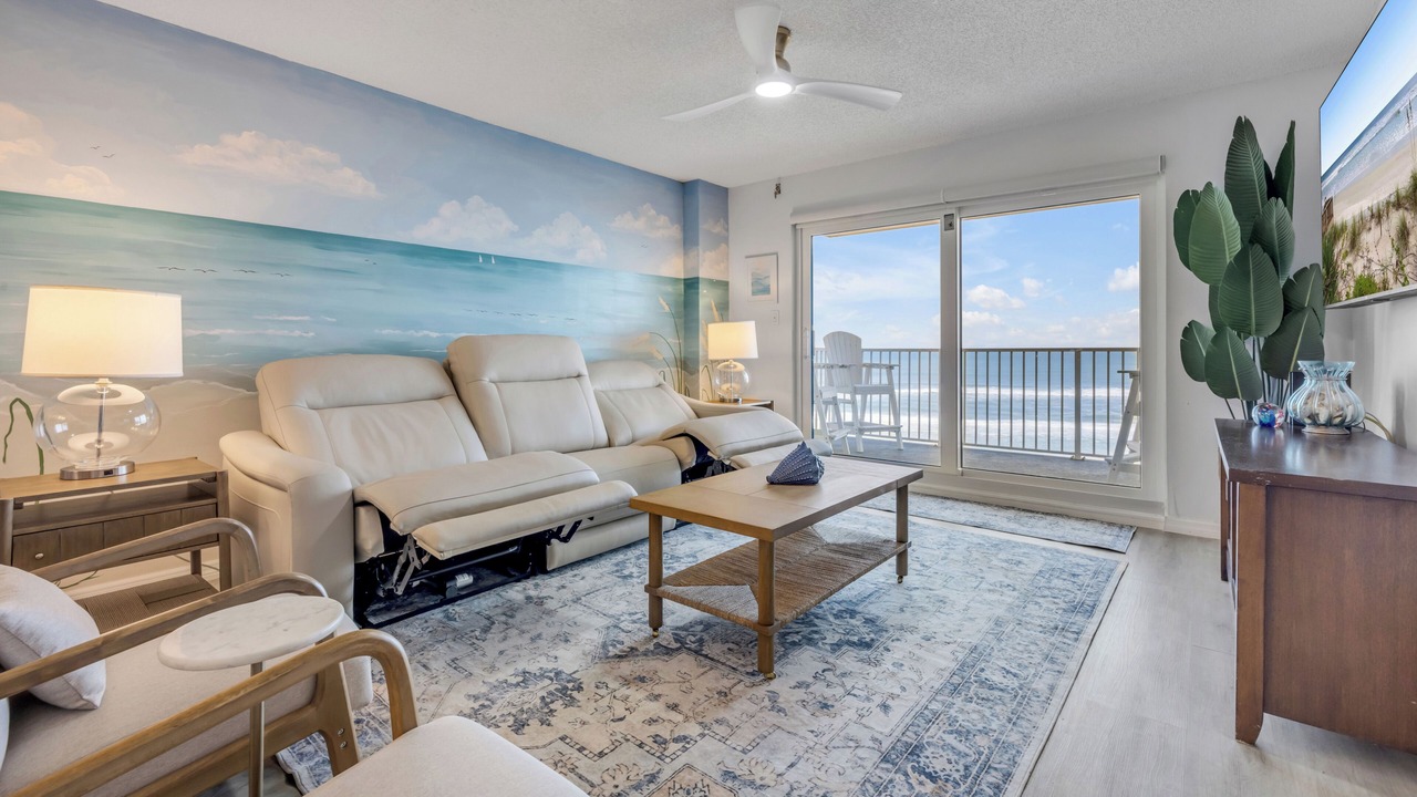 Photo of Livingroom in Seawinds Condo