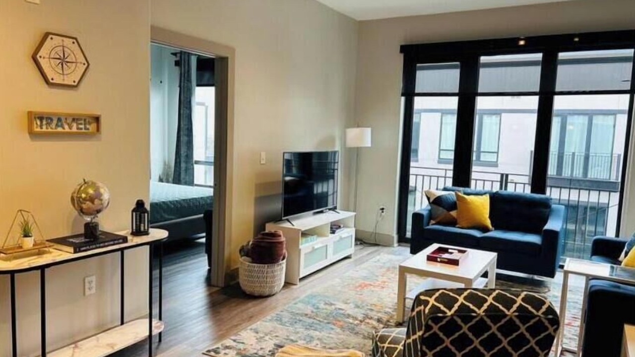 Photo of Livingroom in Canton