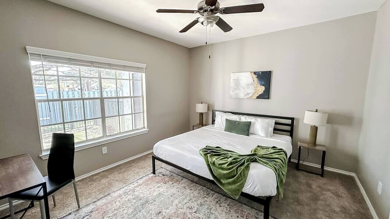 Photo of Bedroom in South Side