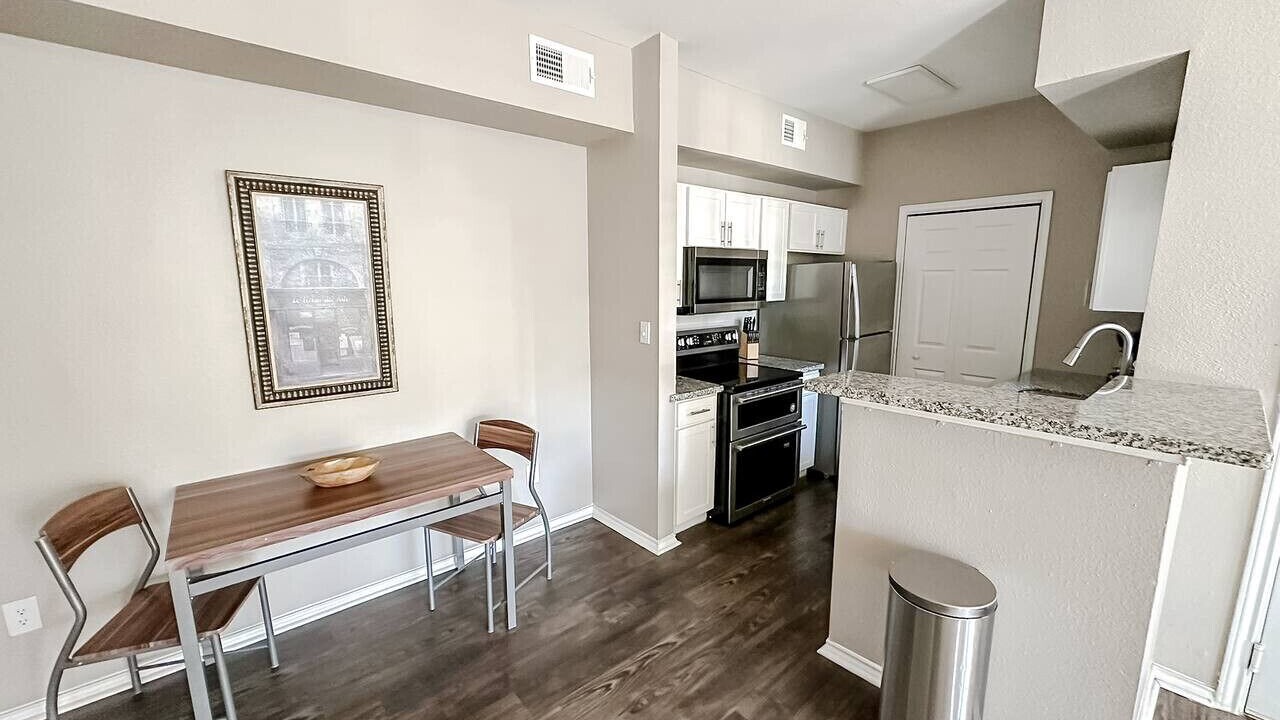 Photo of Kitchen in South Side