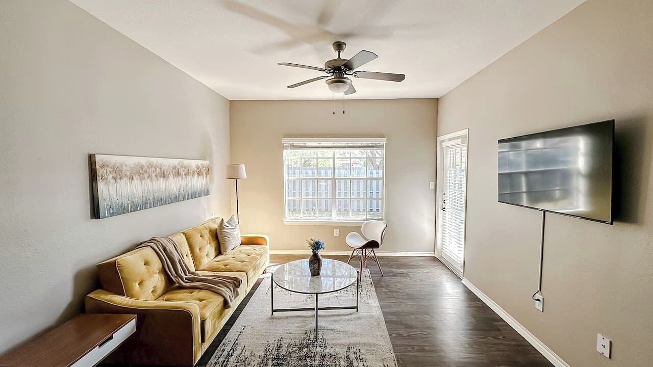Photo of Livingroom in South Side