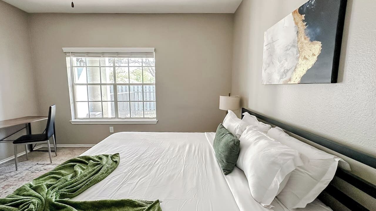 Photo of Bedroom in South Side
