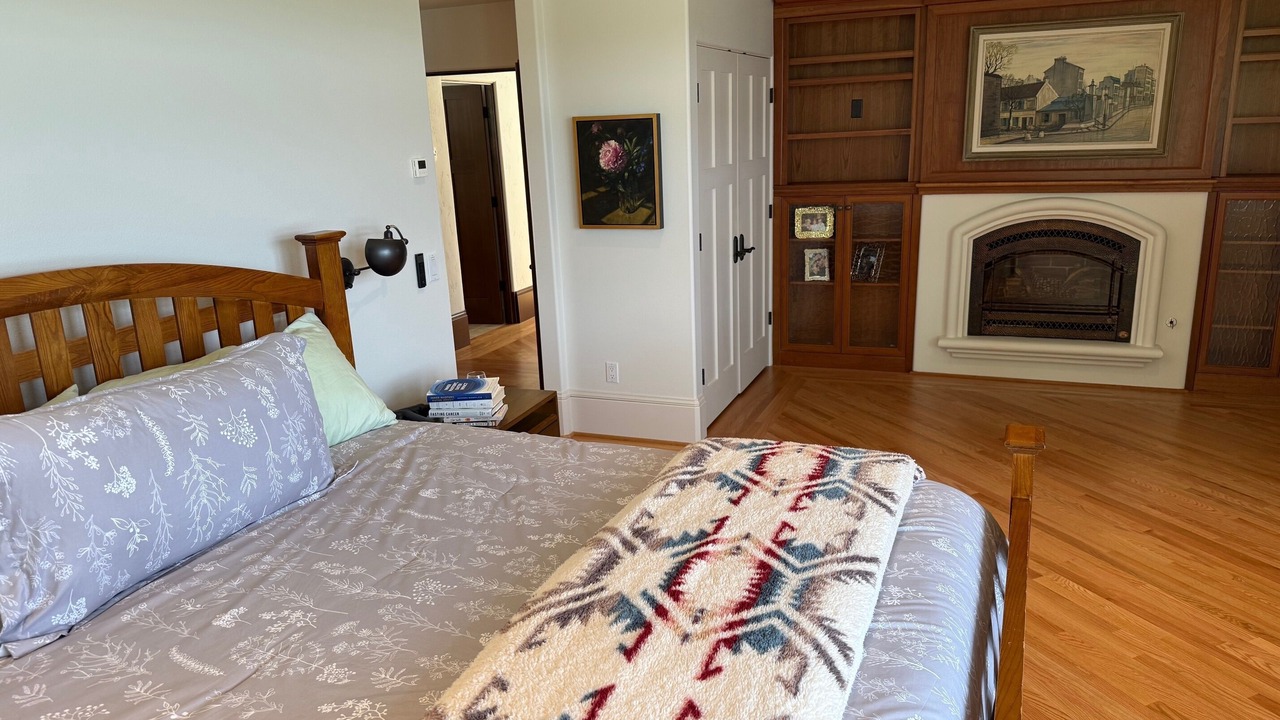 Photo of Bedroom in Vashon Island