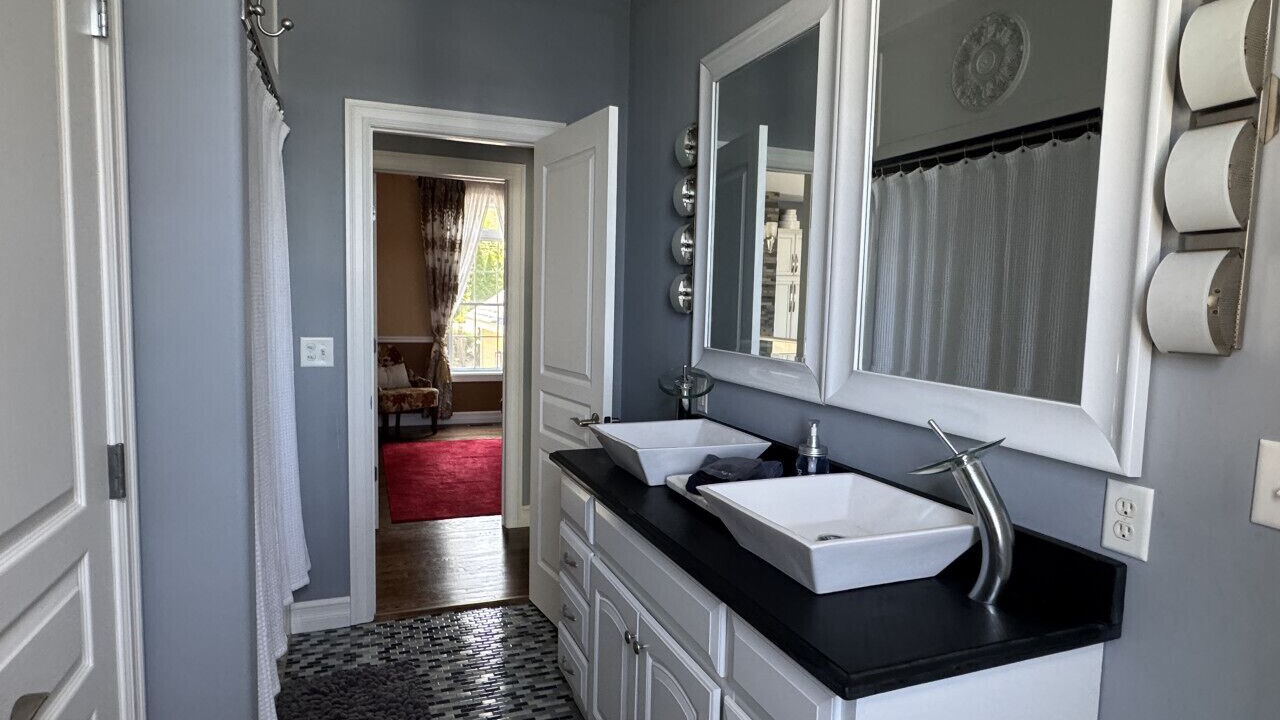 Photo of Bathroom in Sterling