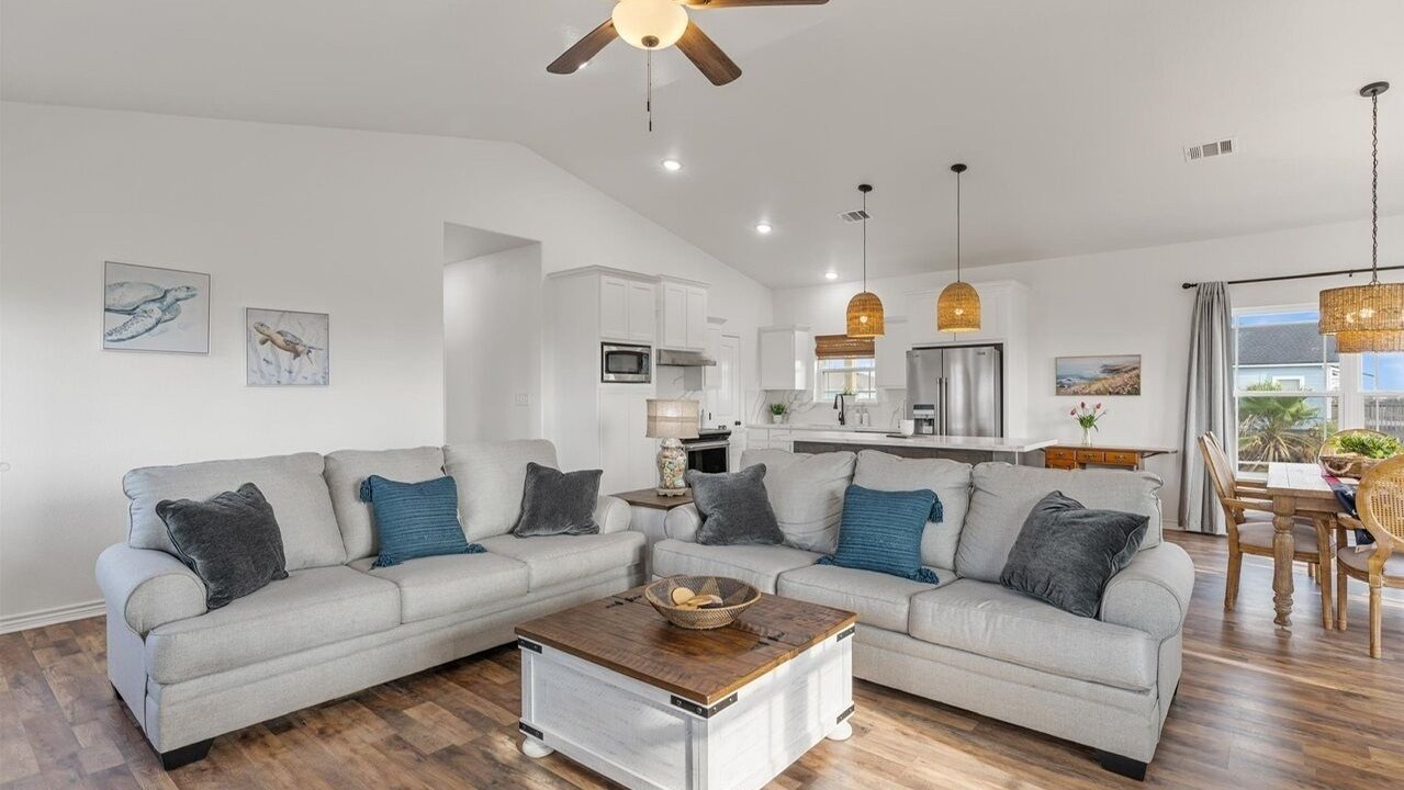 Photo of Livingroom in Gilchrist