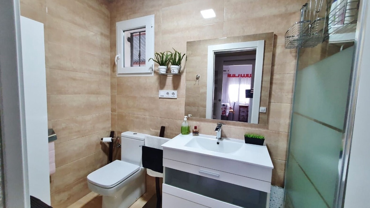 Photo of Bathroom in Lardero