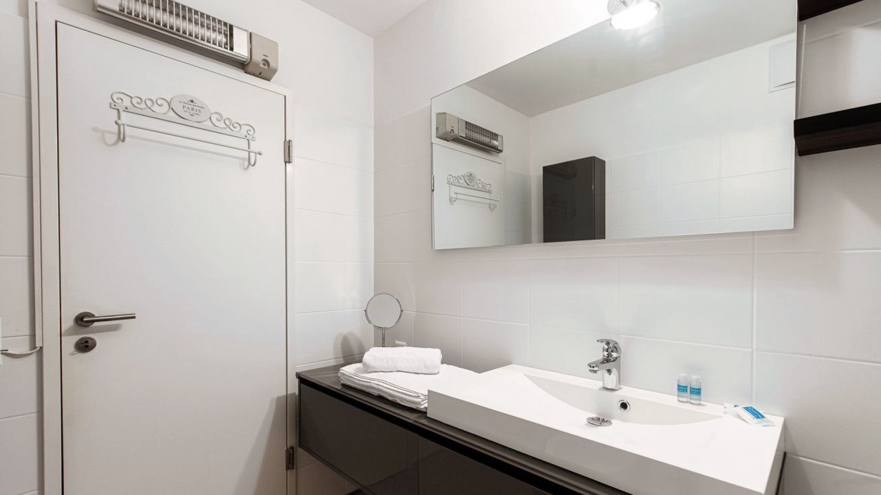Photo of Bathroom in Paradiso