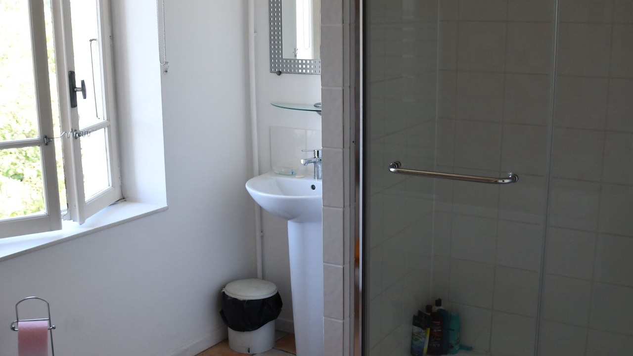 Photo of Bathroom in Escueillens-et-Saint-Just-de-Belengard