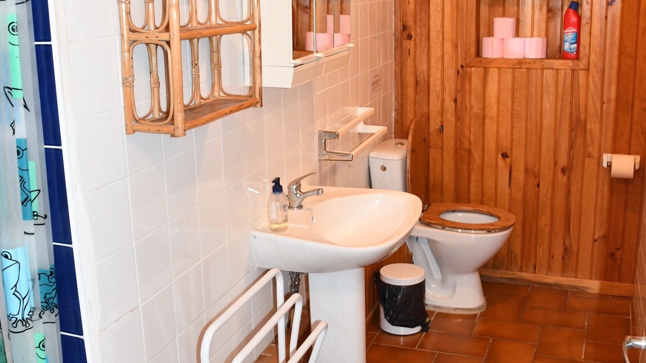 Photo of Bathroom in Escueillens-et-Saint-Just-de-Belengard