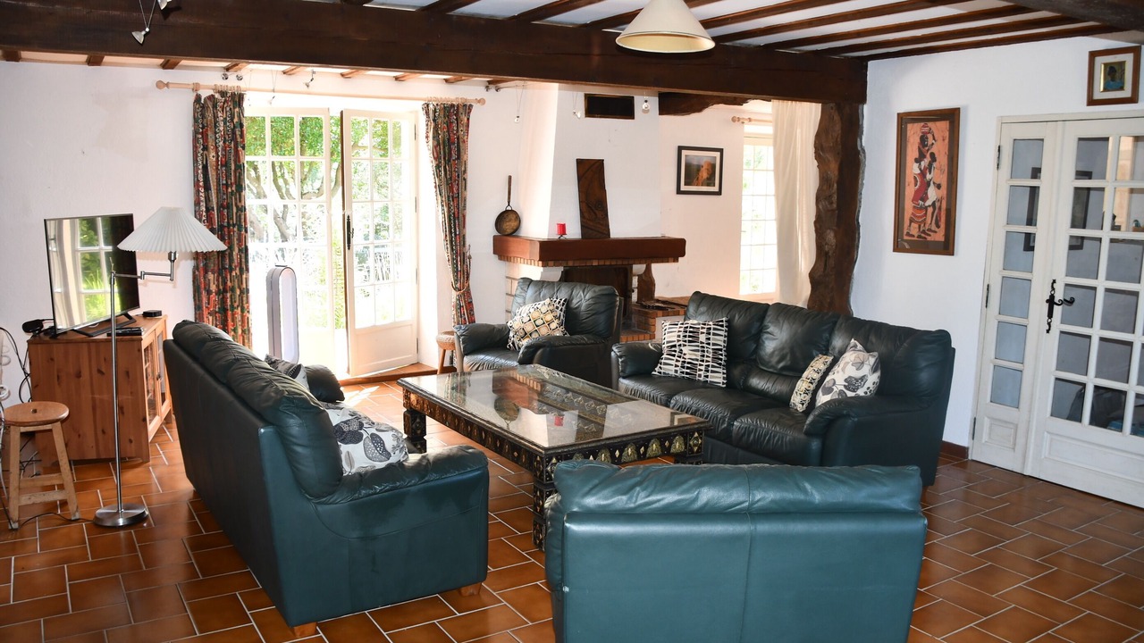Photo of Livingroom in Escueillens-et-Saint-Just-de-Belengard