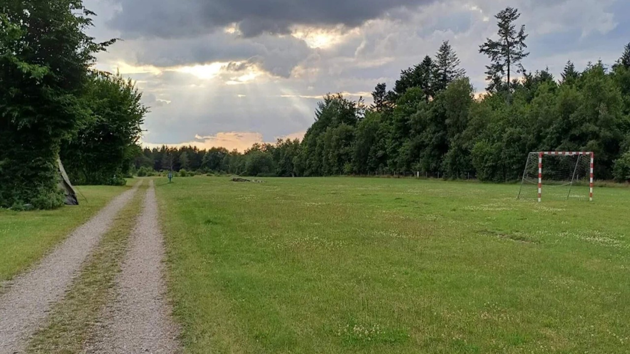 Photo of Others in Hampen