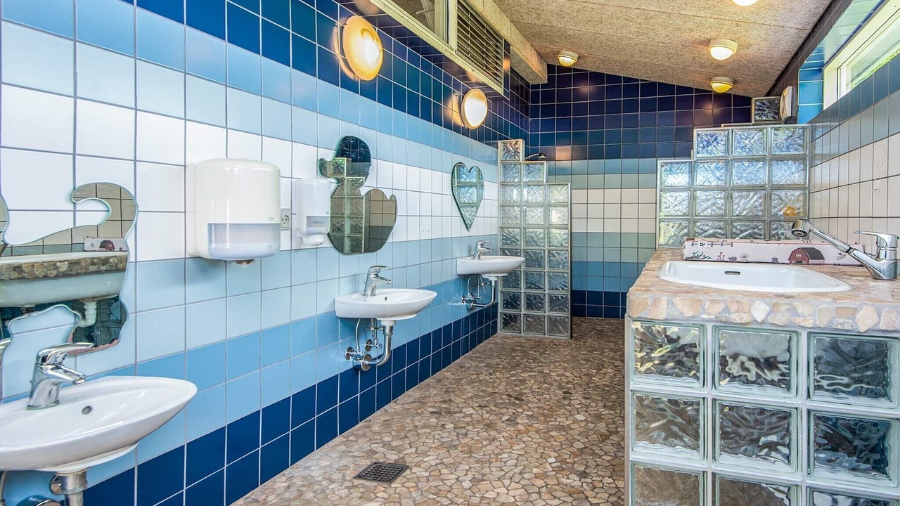 Photo of Bathroom in Hampen