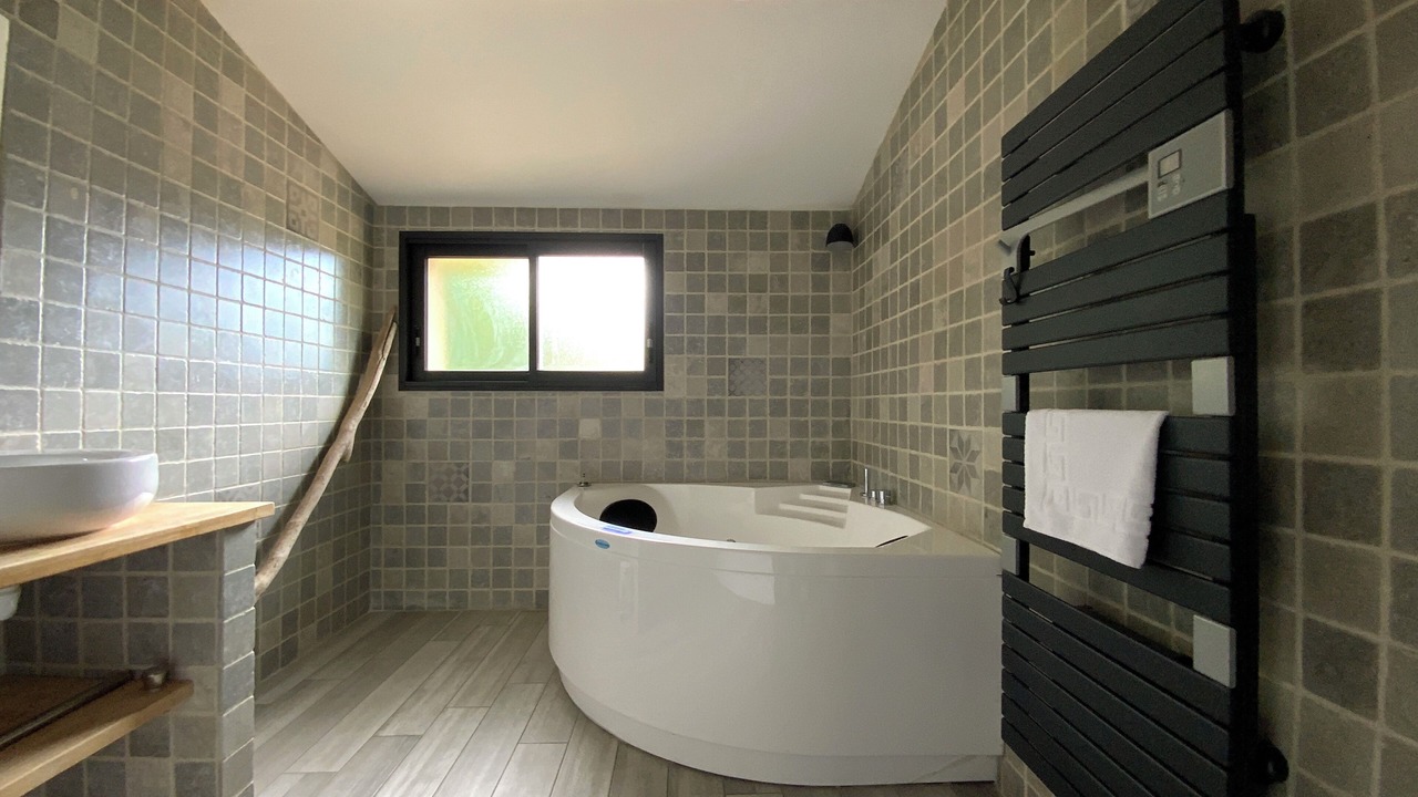 Photo of Bathroom in Mudaison