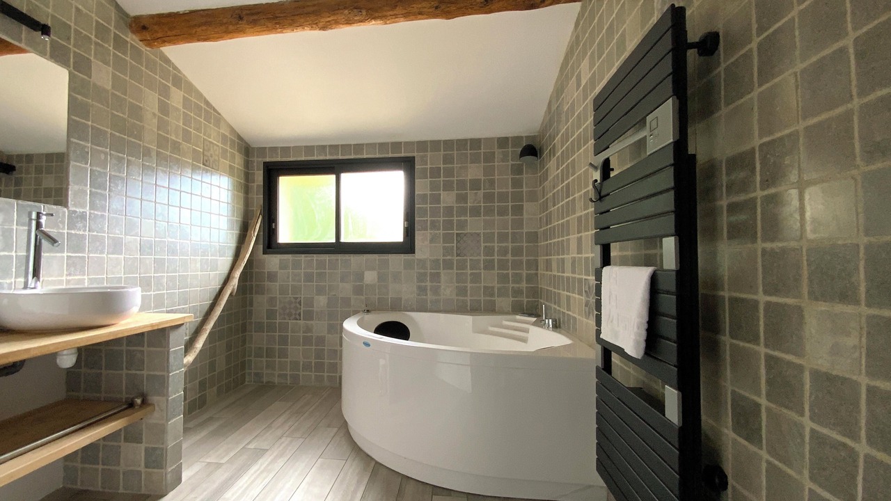 Photo of Bathroom in Mudaison