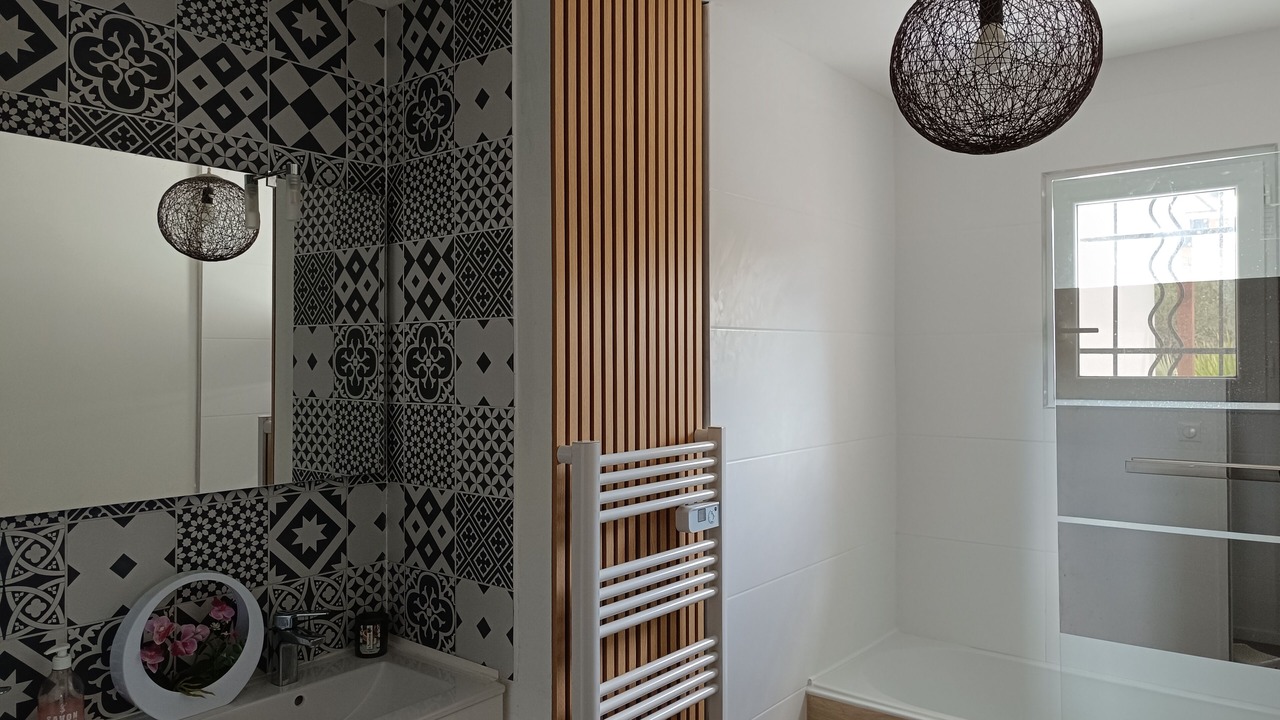 Photo of Bathroom in Aubais