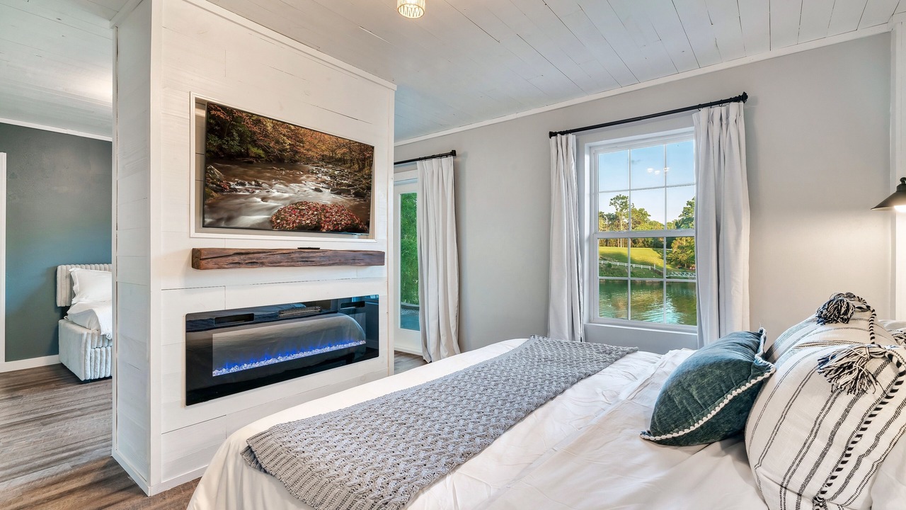Photo of Bedroom in Dandridge