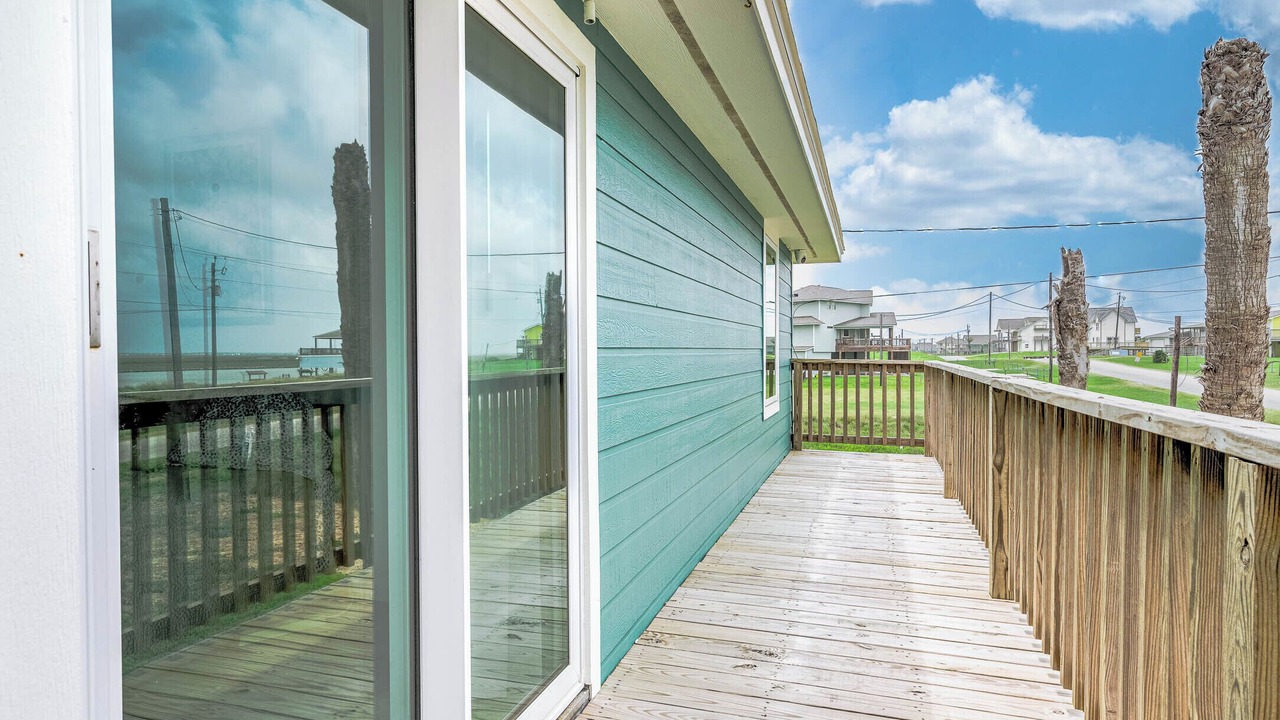 Photo of Patio Balcony in Cedar Lane
