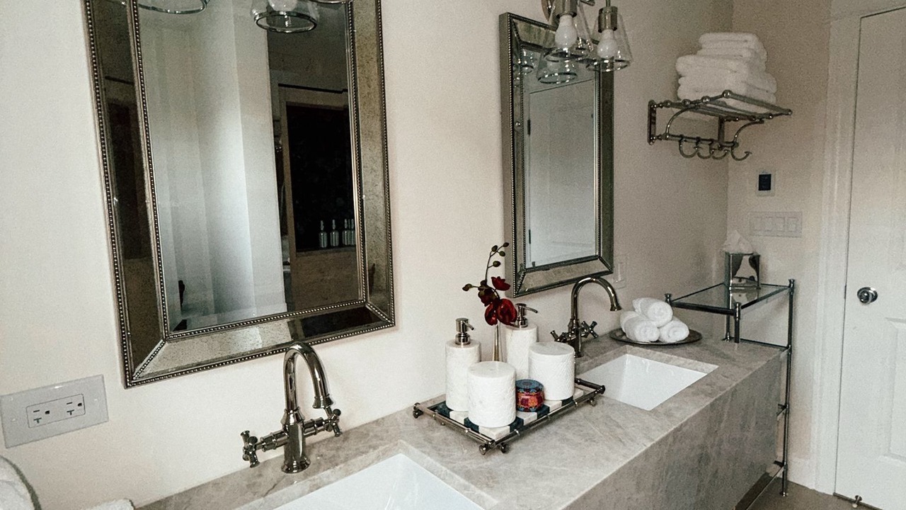 Photo of Bathroom in Des Plaines