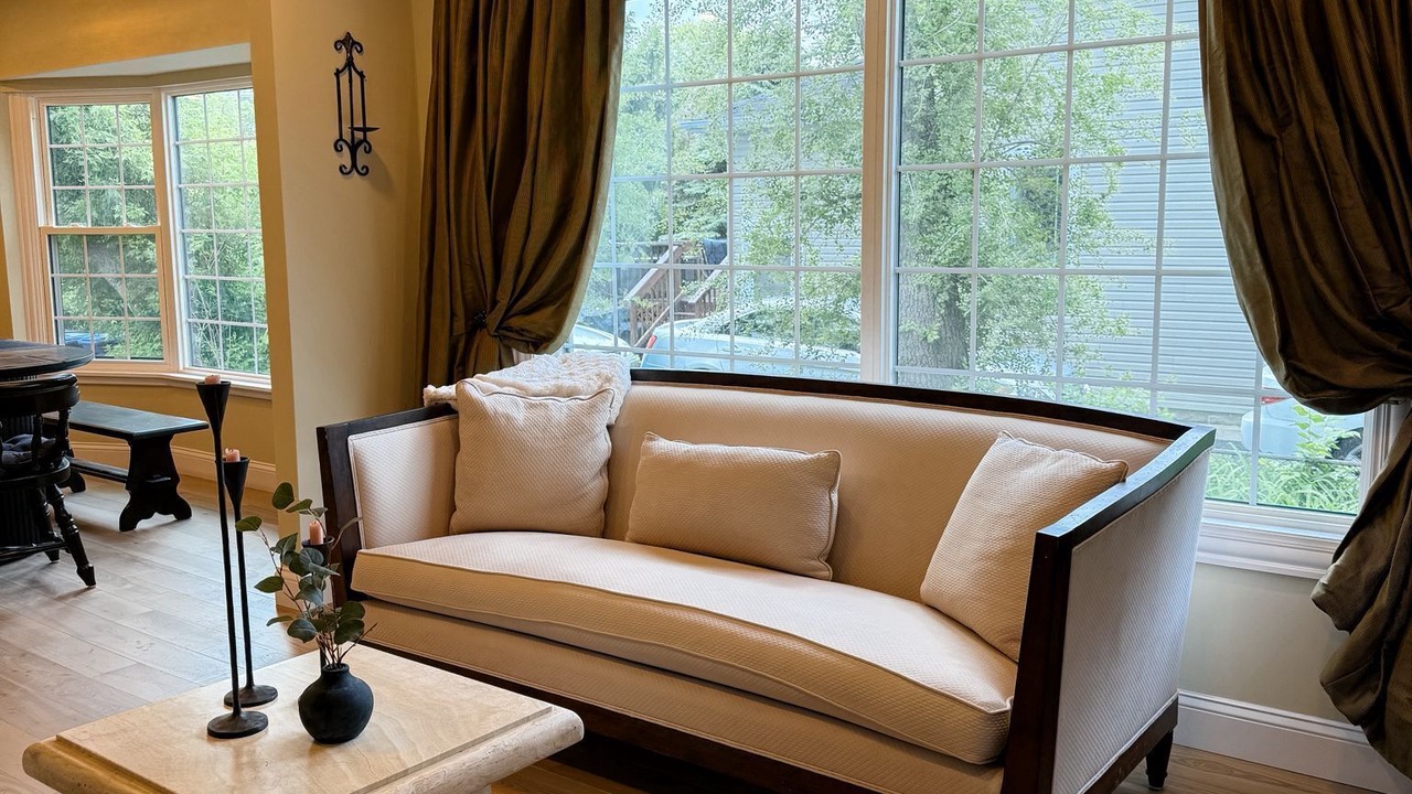 Photo of Livingroom in Des Plaines