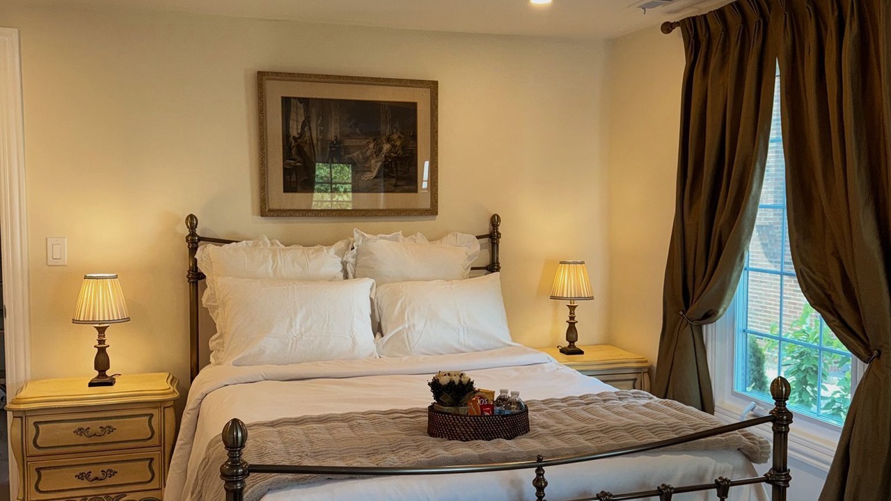 Photo of Bedroom in Des Plaines