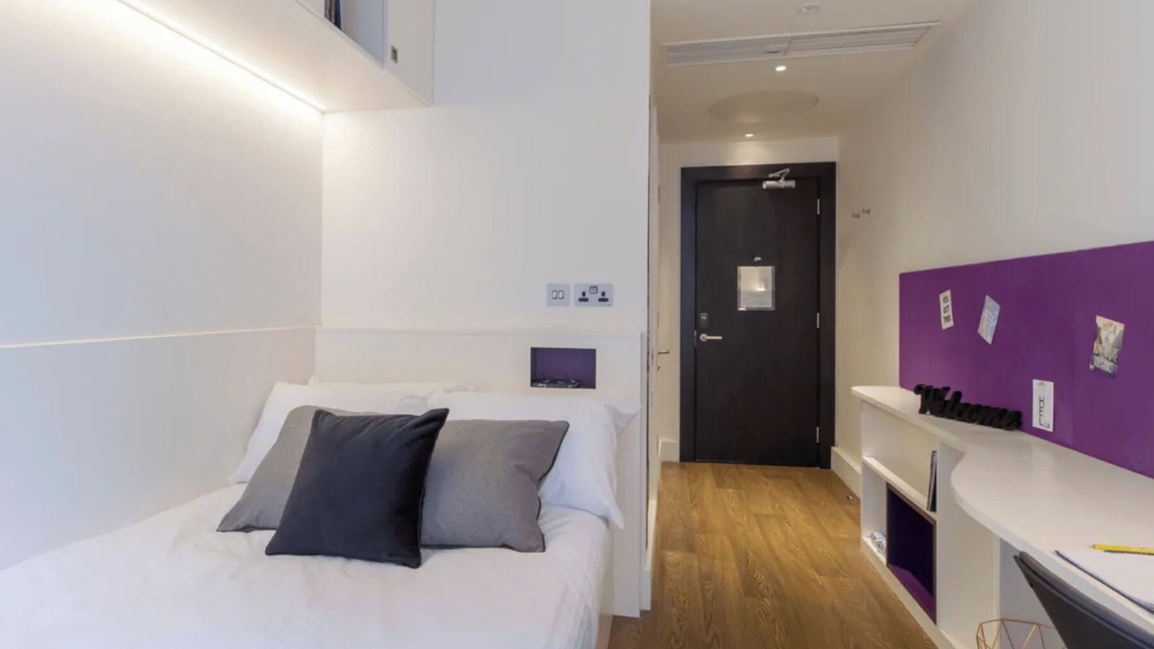 Photo of Bedroom in Prince's