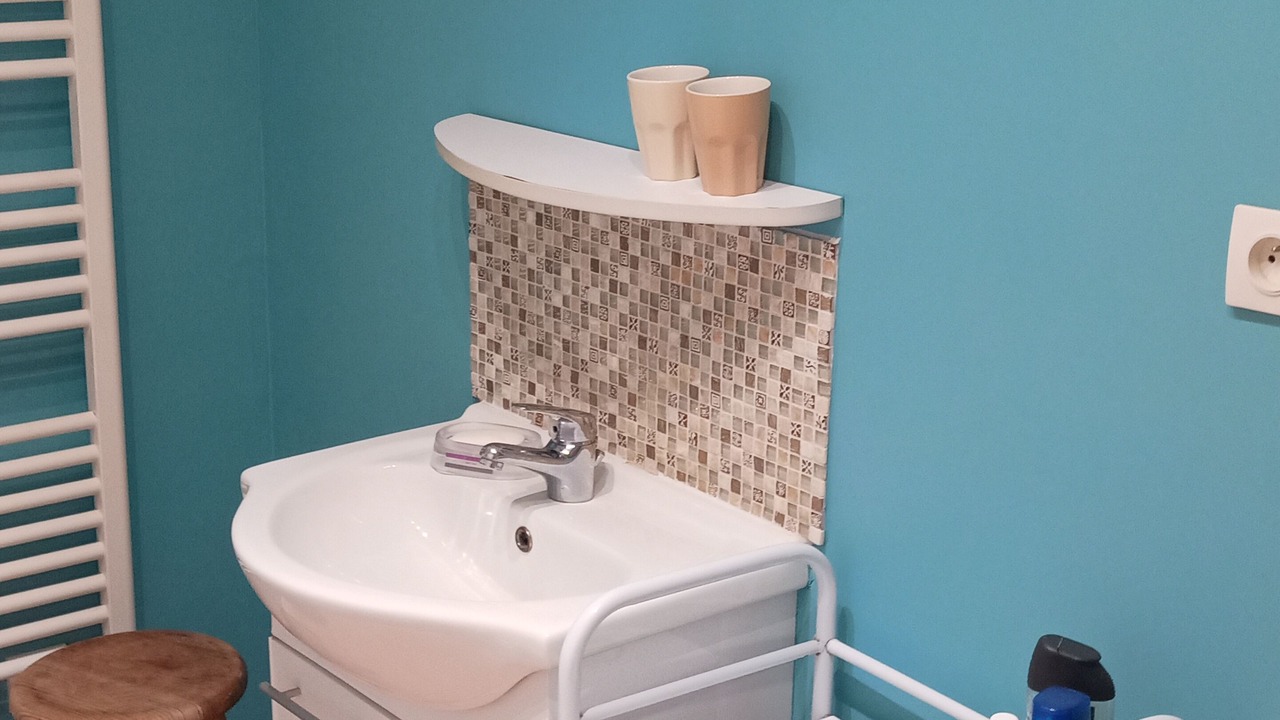Photo of Bathroom in Lillers