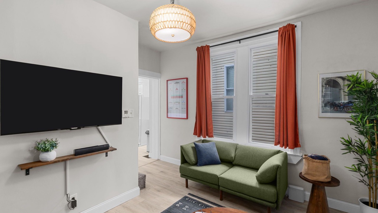 Photo of Livingroom in Tower Grove South