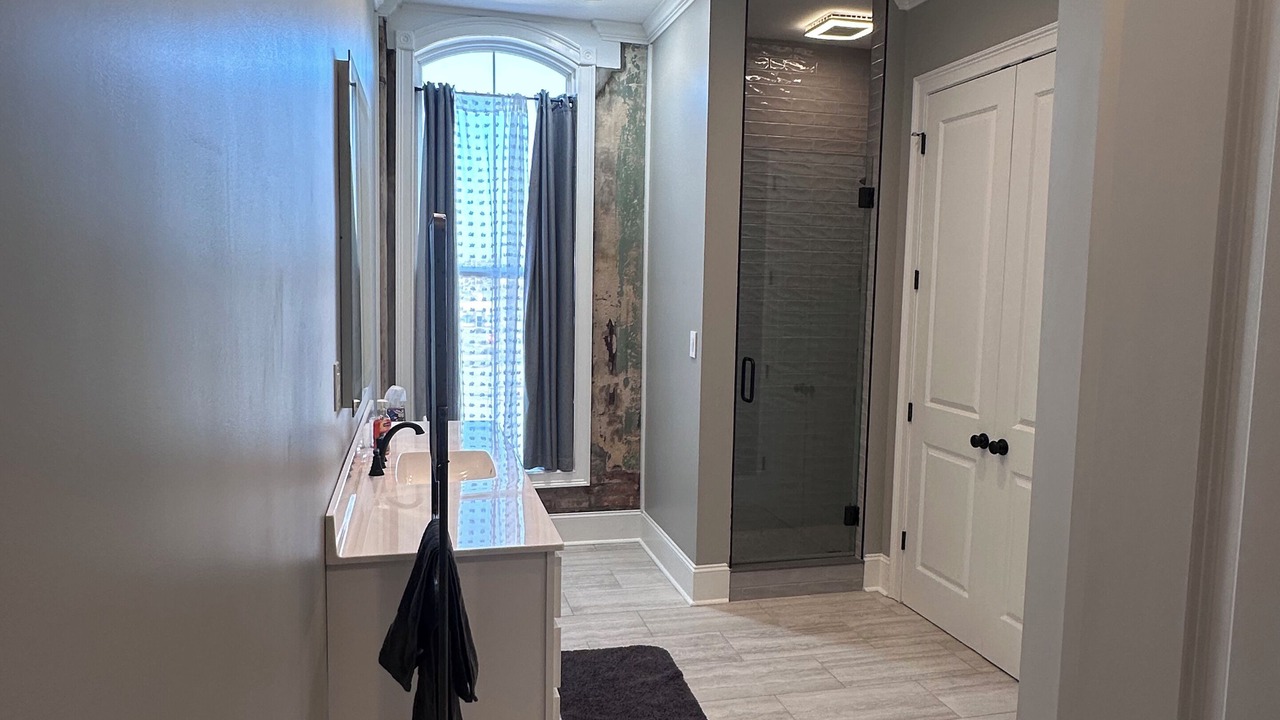 Photo of Bathroom in Hopkinsville